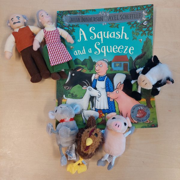 A Squash and a Squeeze Story Book with Finger Puppets